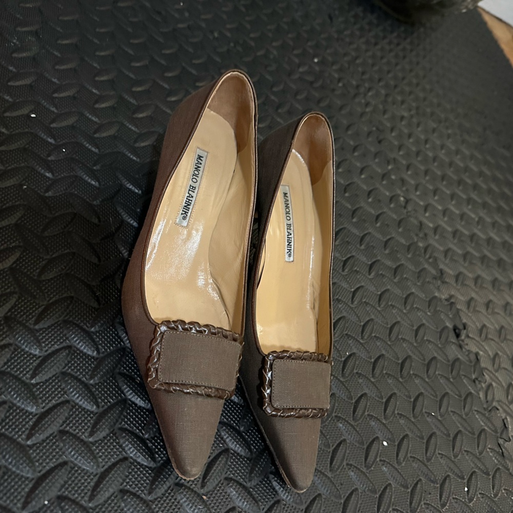 Vintage Mahnolo Blahnik Buckle Linen Kitten Heels